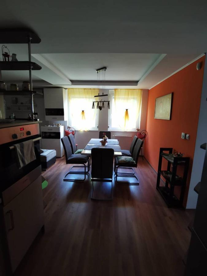 Zoeldlomb Apartman Шіофок Екстер'єр фото