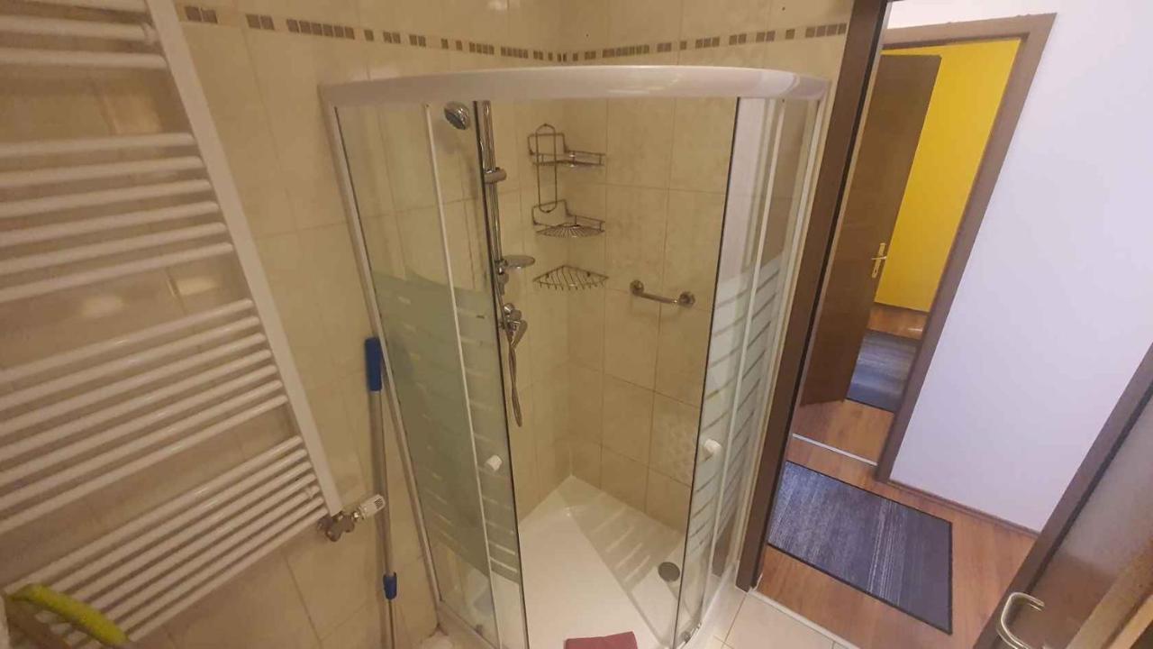 Zoeldlomb Apartman Шіофок Екстер'єр фото